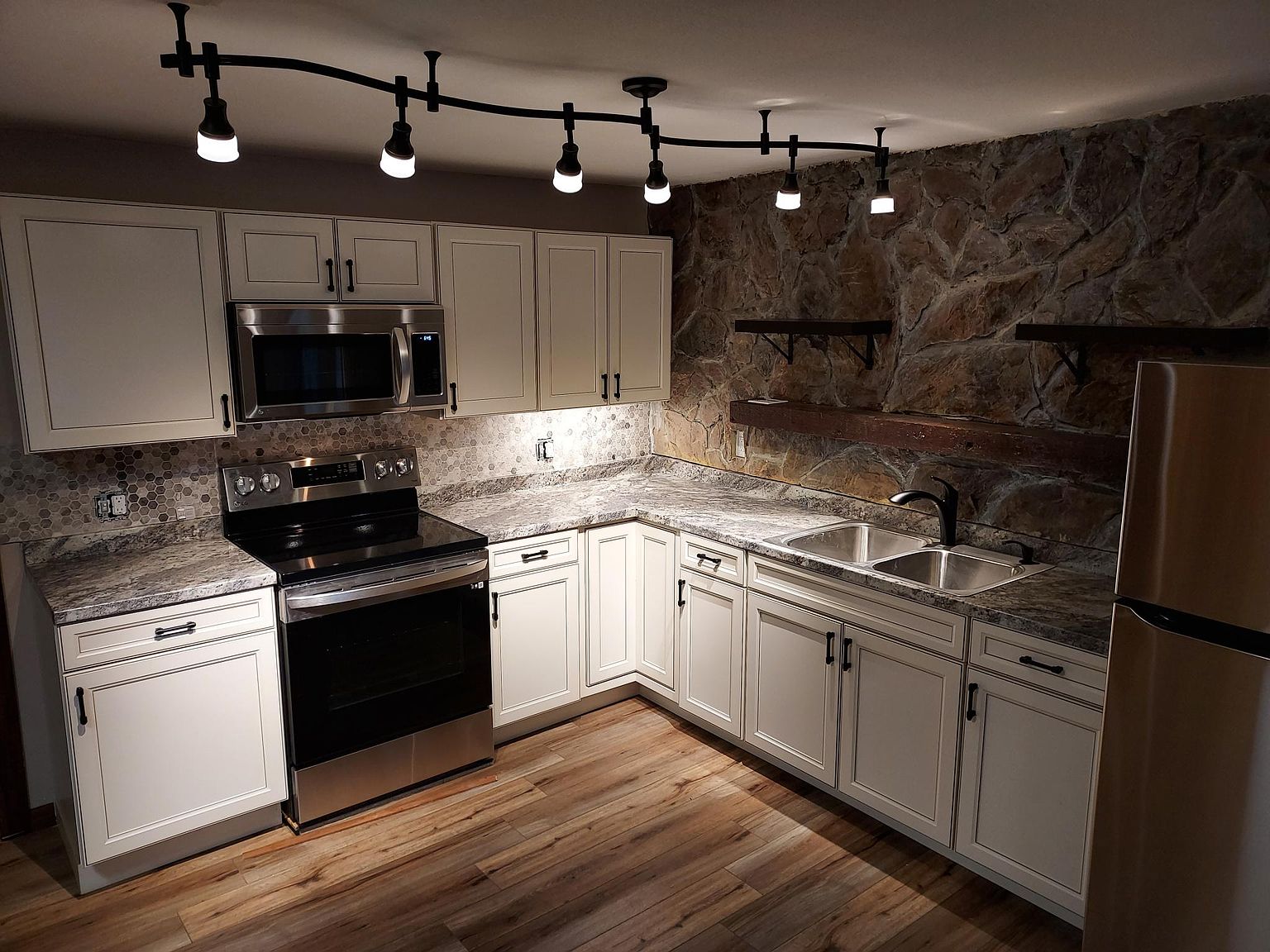 2721 Sidney Avenue Unit 4